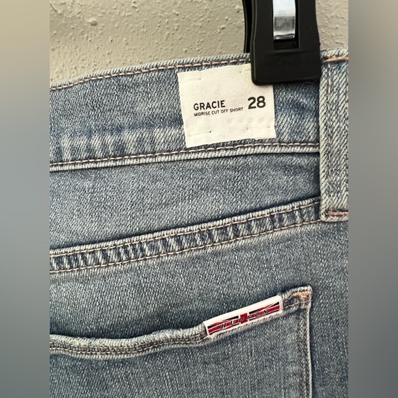 New Hudson Jeans Gracie Mid-Rise Cut Off Short Size 28 - Picture 5 of 9
